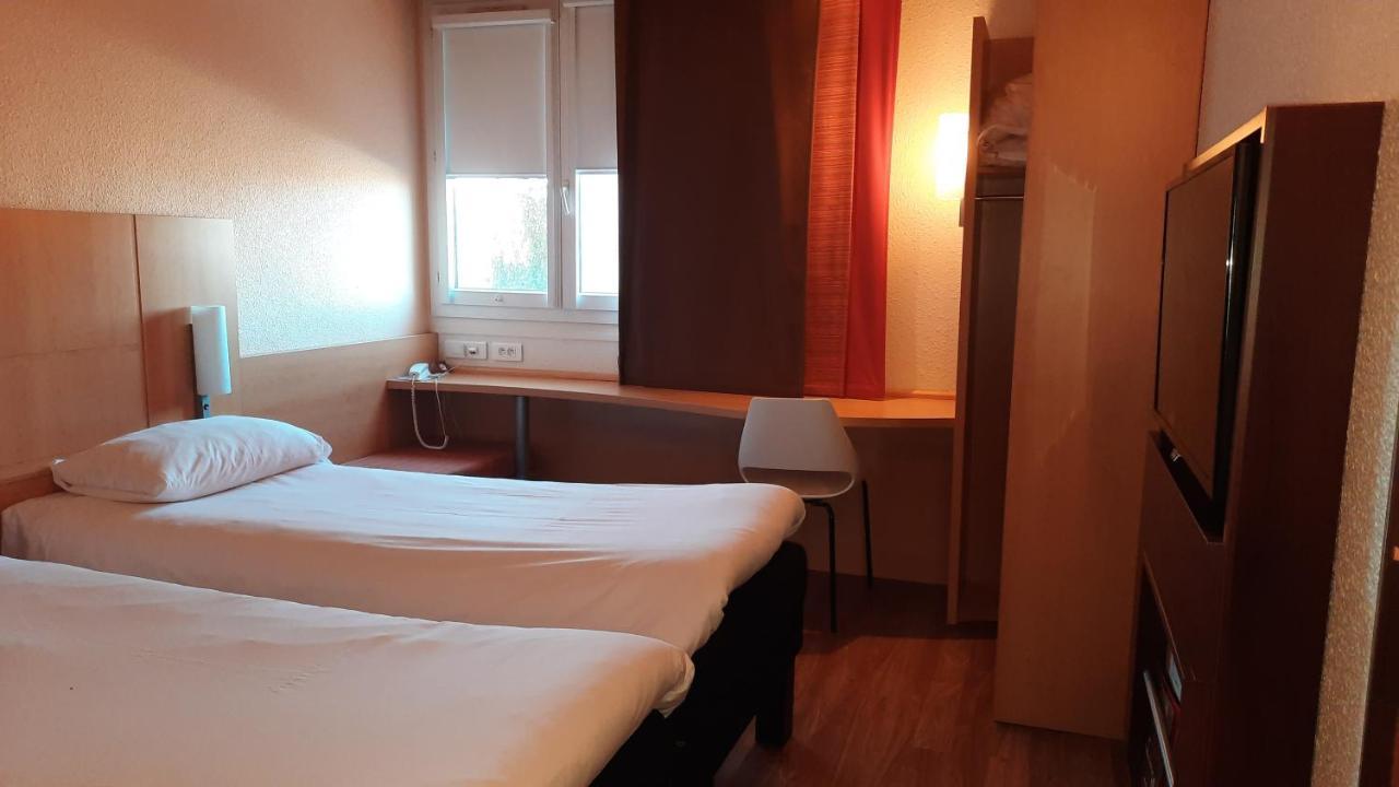 Ibis Roanne Le Coteau Hotel Restaurant Exterior foto