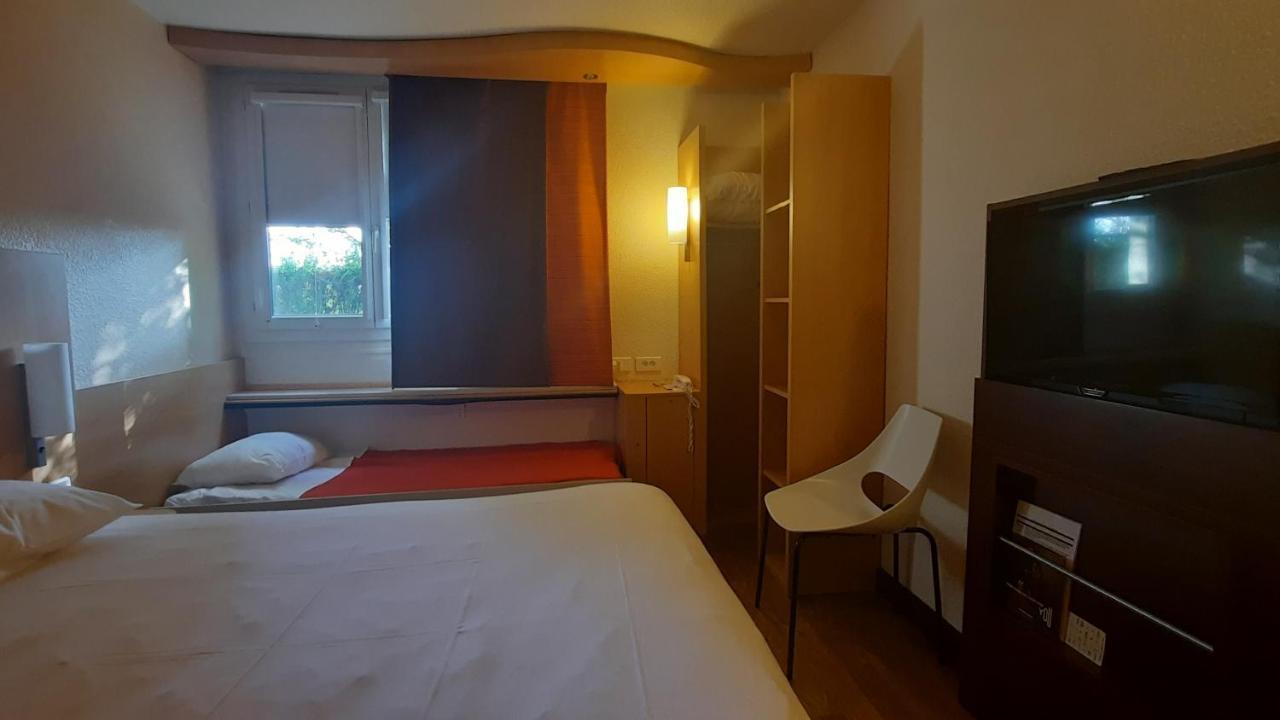 Ibis Roanne Le Coteau Hotel Restaurant Exterior foto