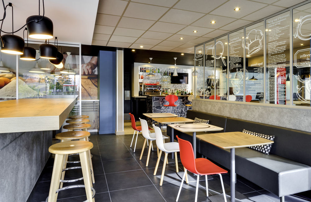 Ibis Roanne Le Coteau Hotel Restaurant Exterior foto