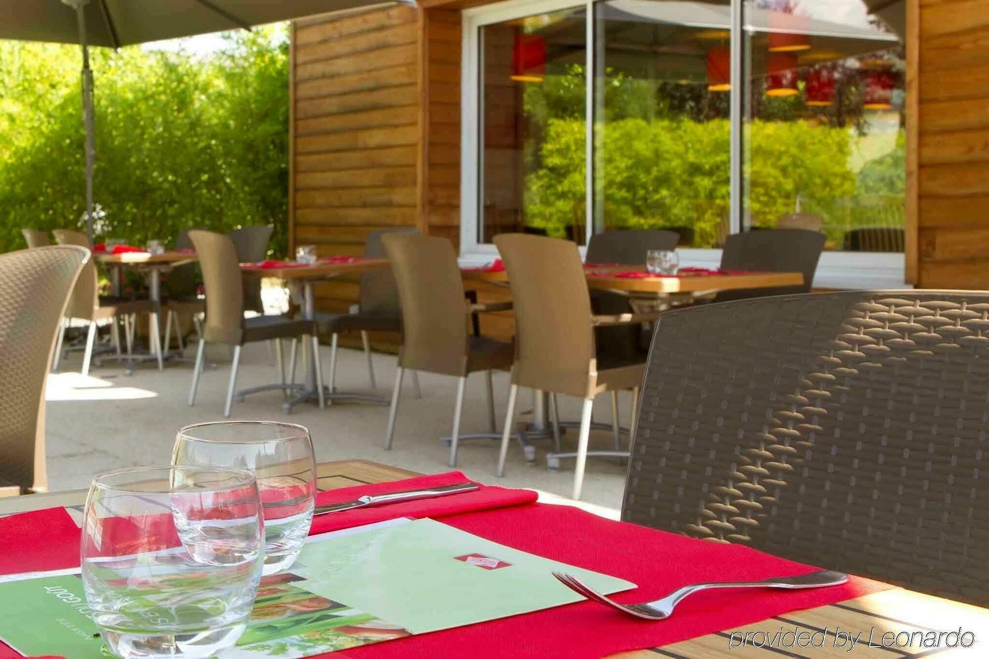 Ibis Roanne Le Coteau Hotel Restaurant Exterior foto