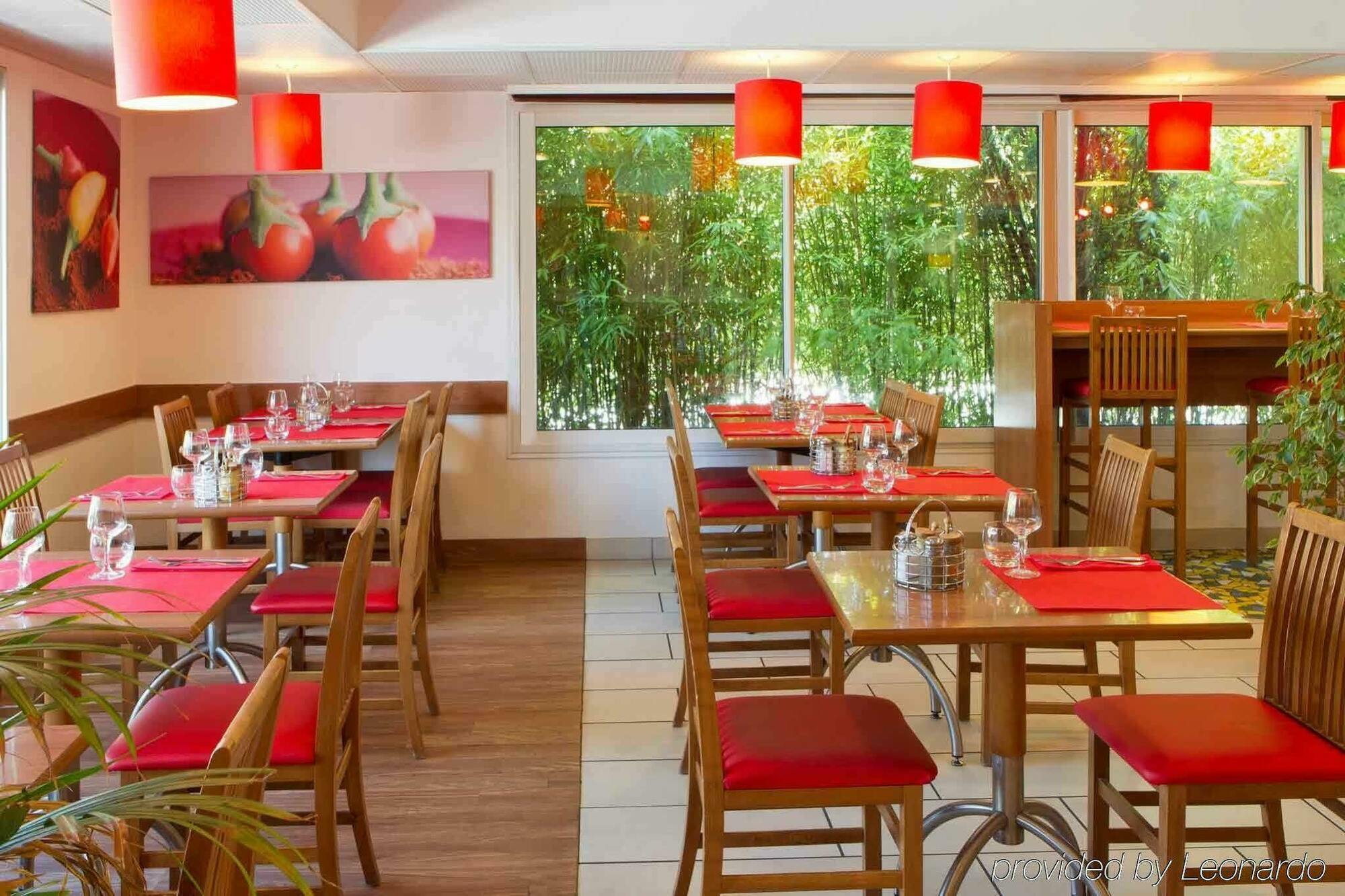 Ibis Roanne Le Coteau Hotel Restaurant Exterior foto